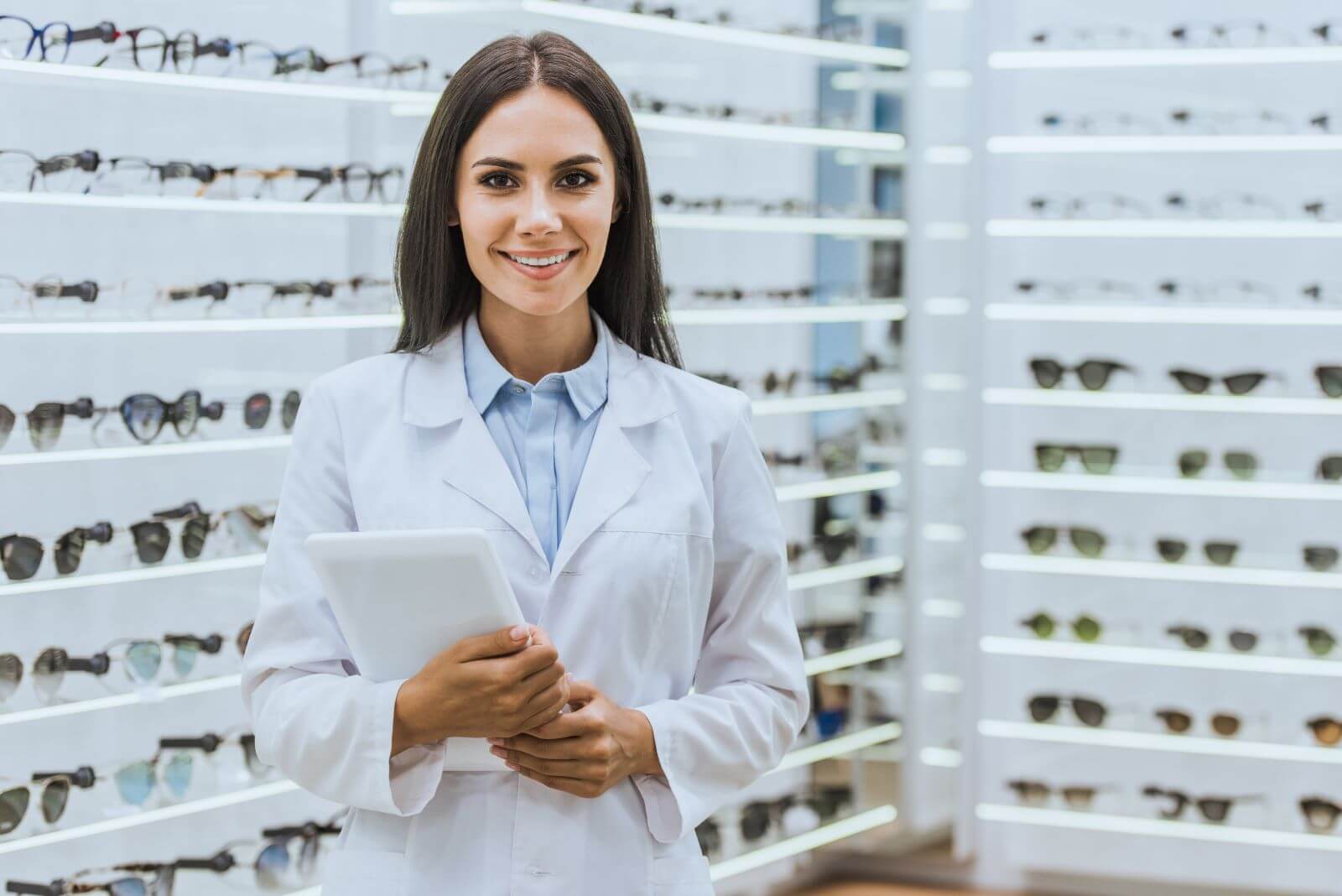 Optiker/in Ausbildung, Beruf und Gehalt MediKarriere