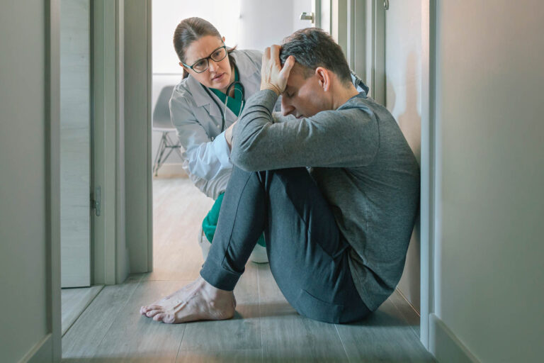 Female,Psychiatrist,Reassuring,And,Helping,With,Empathy,To,Male,Patient