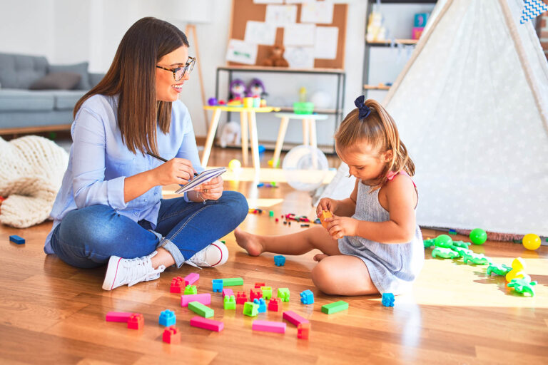 Young,Therapist,Woman,Speaking,And,Treating,Child,,Counselor,And,Behaviour