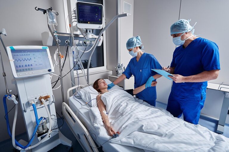 Cardiac,Monitoring,On,Stroke,Female,Patient,Hospitalized,In,Intensive,Care