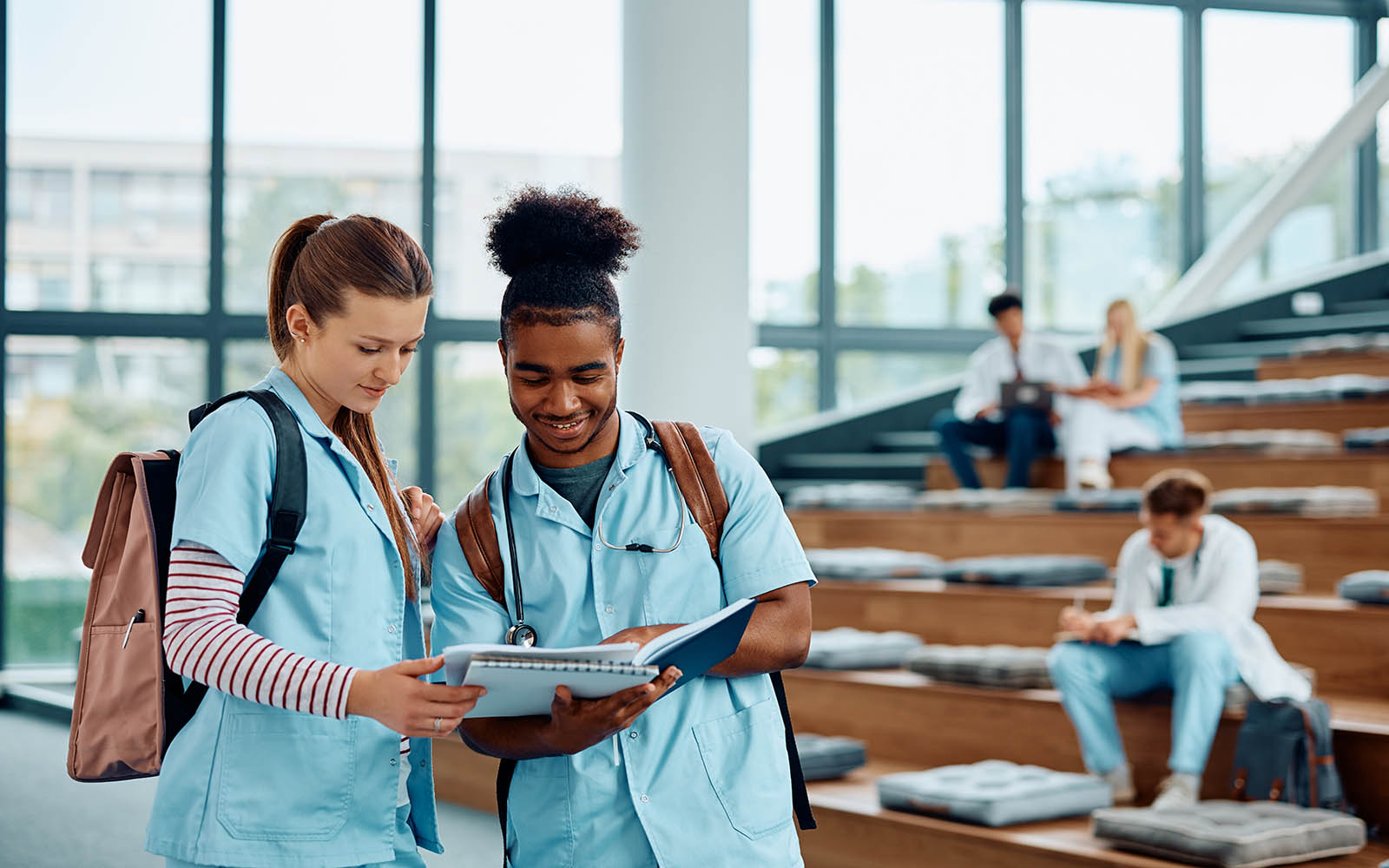 Pflege ohne Matura studieren: So klappt es